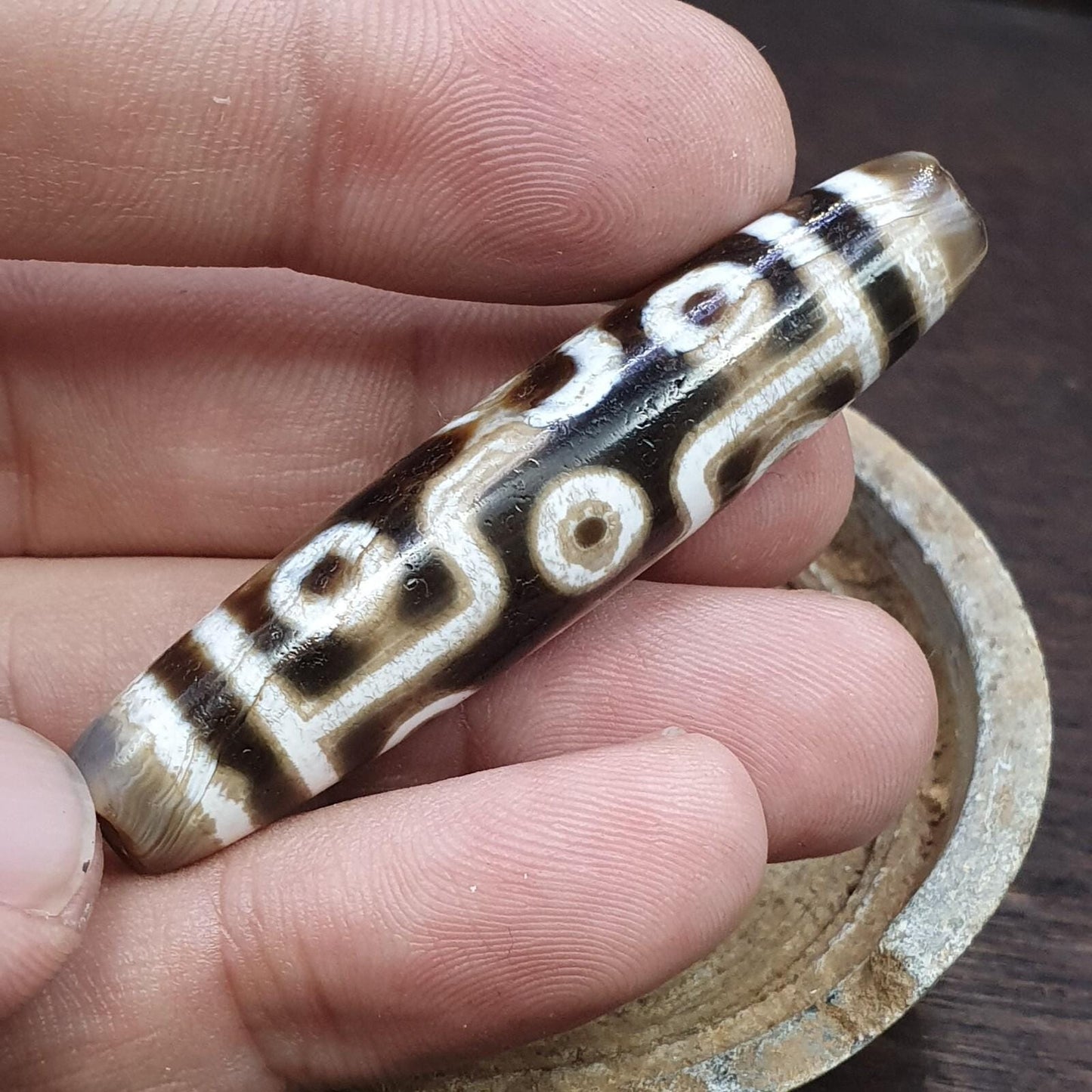 Himalayan tibetan 9 eyes pattern agate dzi bead spiritual amulet bead