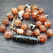 Antique style old himalayan tibetan agate beads unique pattern dzi necklace