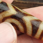 Vintage Himalayan Tibetan 2 eye dzi bead in brown agate – photo 4 of 5