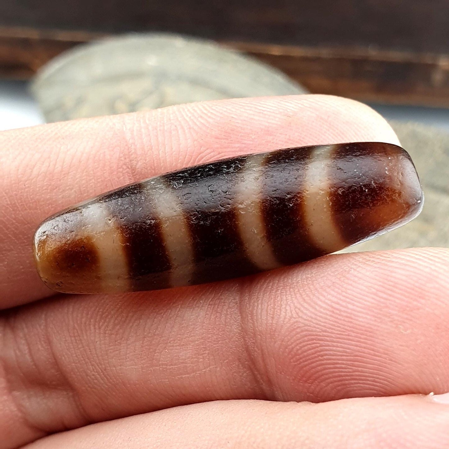 Vintage old himalayan indo tibetan rare 4 stripes eye dzi agate amulet bead