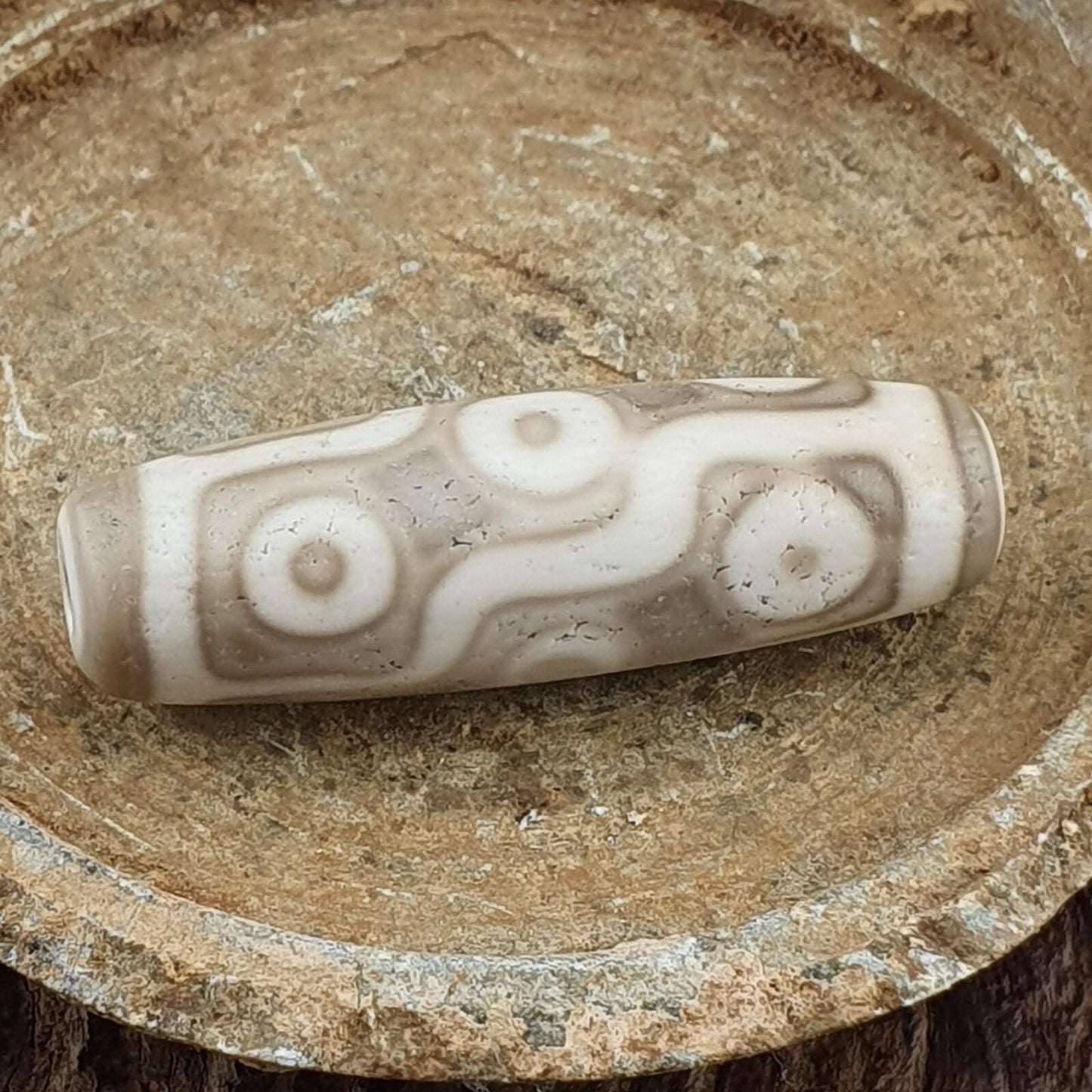 Vintage old himalayan indo tibetan 9 falling eyes eye dzi gray agate amulet bead