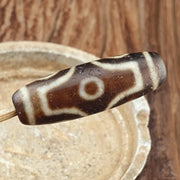 Himalayan tibetan 6 eyes pattern antique agate dzi bead spiritual amulet bead