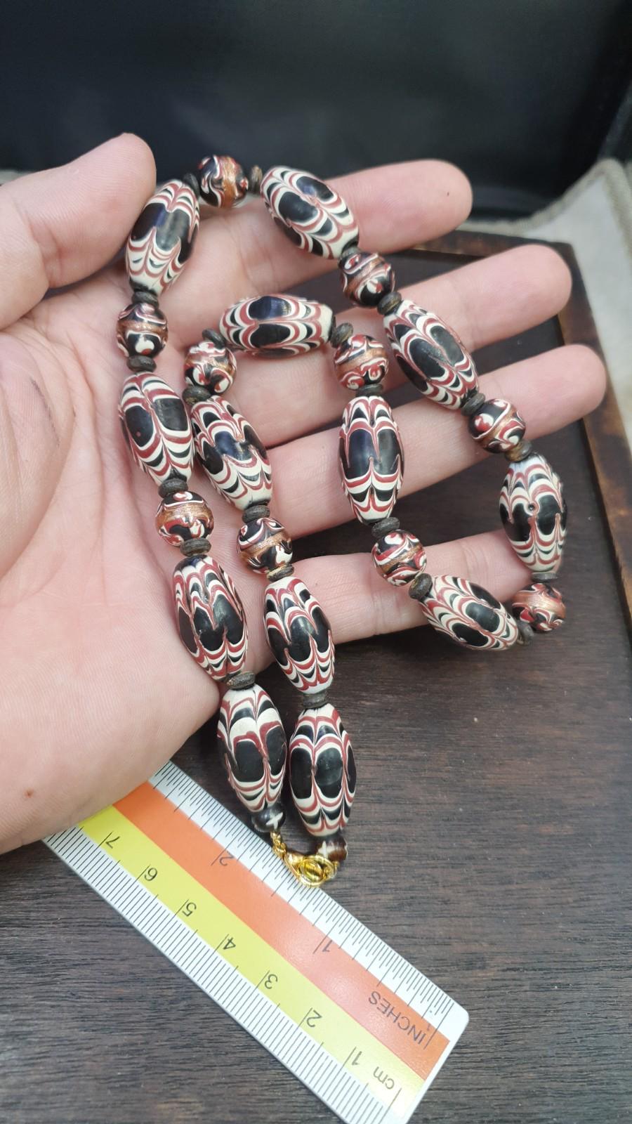 Venetian style black feather pattern aventurine glass beads necklace