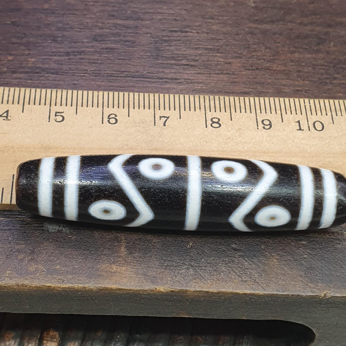Himalayan tibetan 8 eyes pattern agate dzi bead spiritual amulet bead