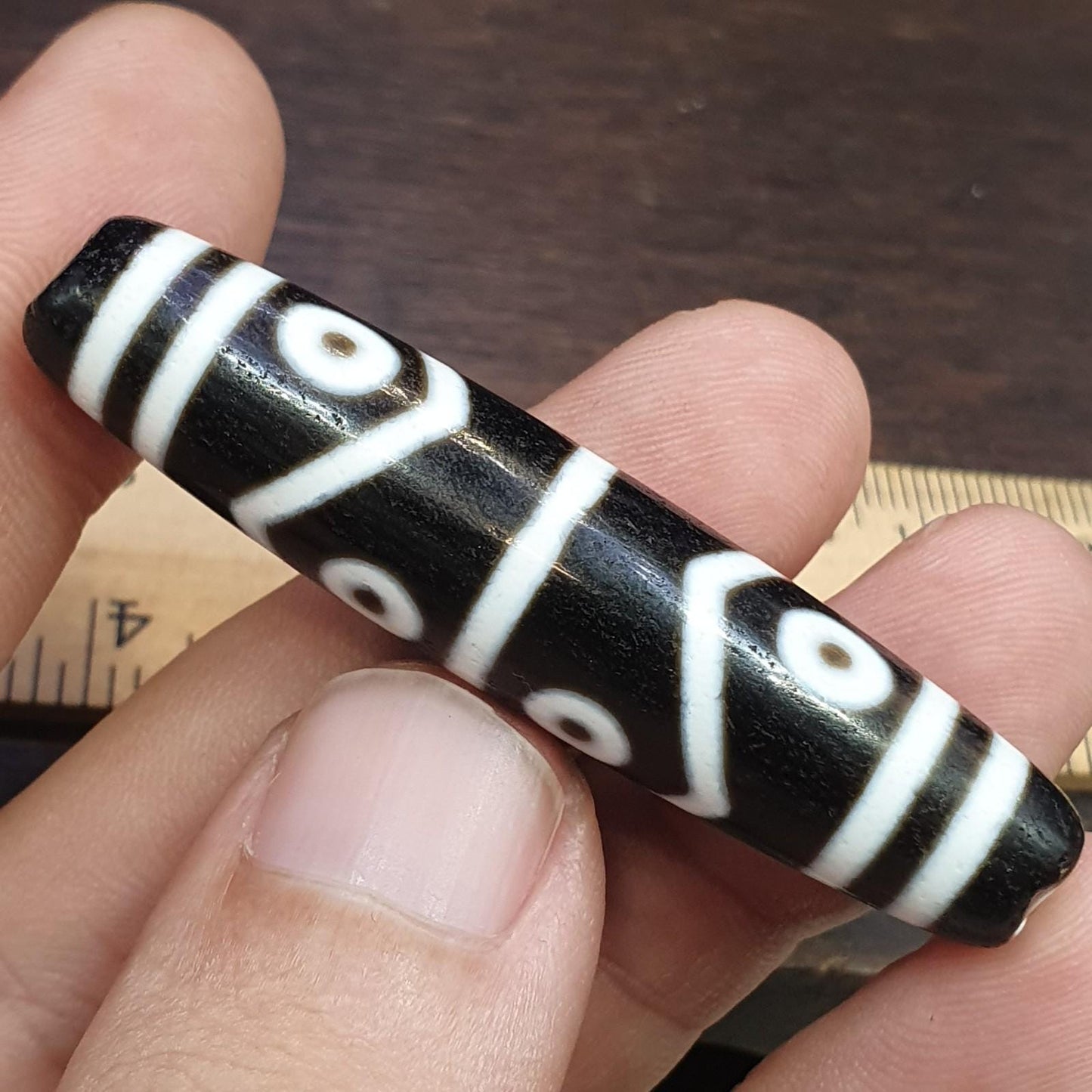 Himalayan tibetan 8 eyes pattern agate dzi bead spiritual amulet bead