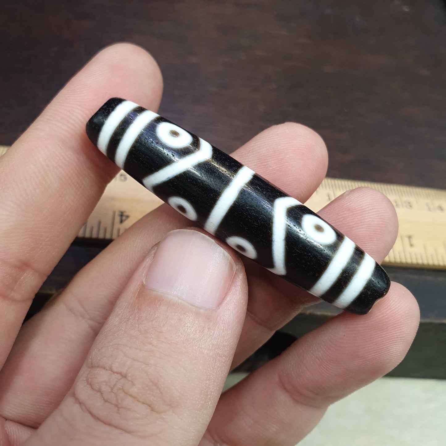 Himalayan tibetan 8 eyes pattern agate dzi bead spiritual amulet bead