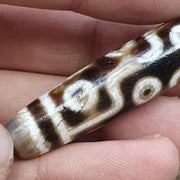 Himalayan tibetan 9 eyes pattern agate dzi bead spiritual amulet bead