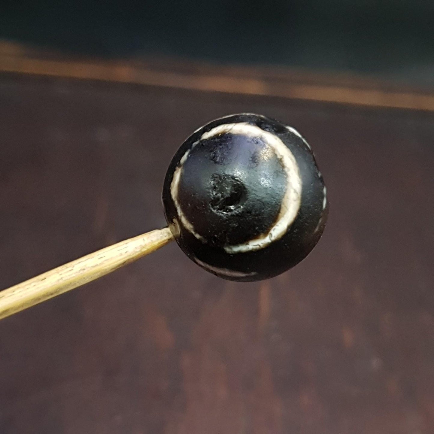 Antique tibetan agate 4 lines goat eyes dzi bead