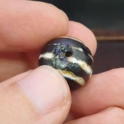 Antique tibetan agate 4 lines goat eyes dzi bead