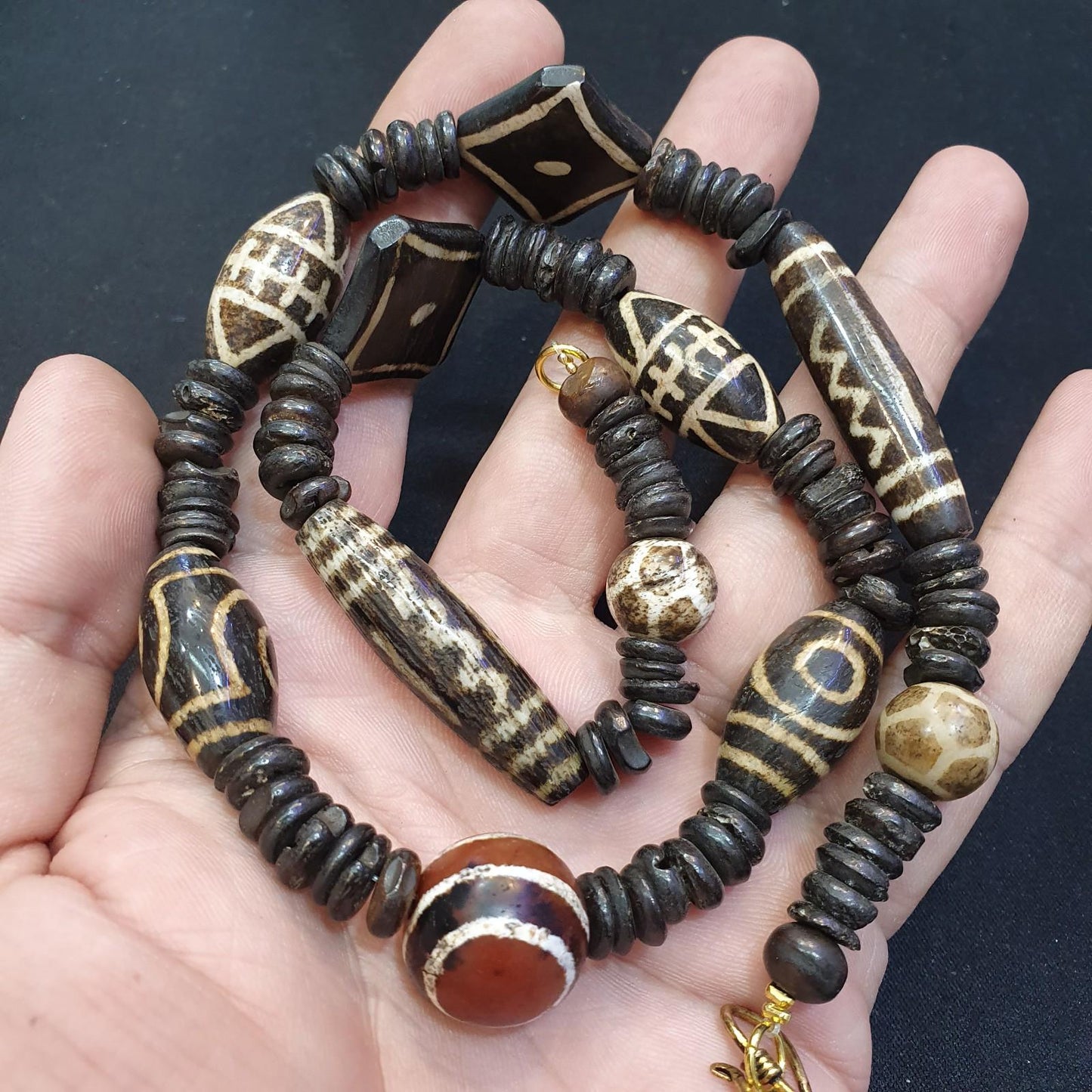 South asian burmese antique dzi agate and pumtek petrified wood beads necklace