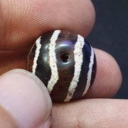 Eta-25 antique tibetan etched agate bead decorated carnelian beads