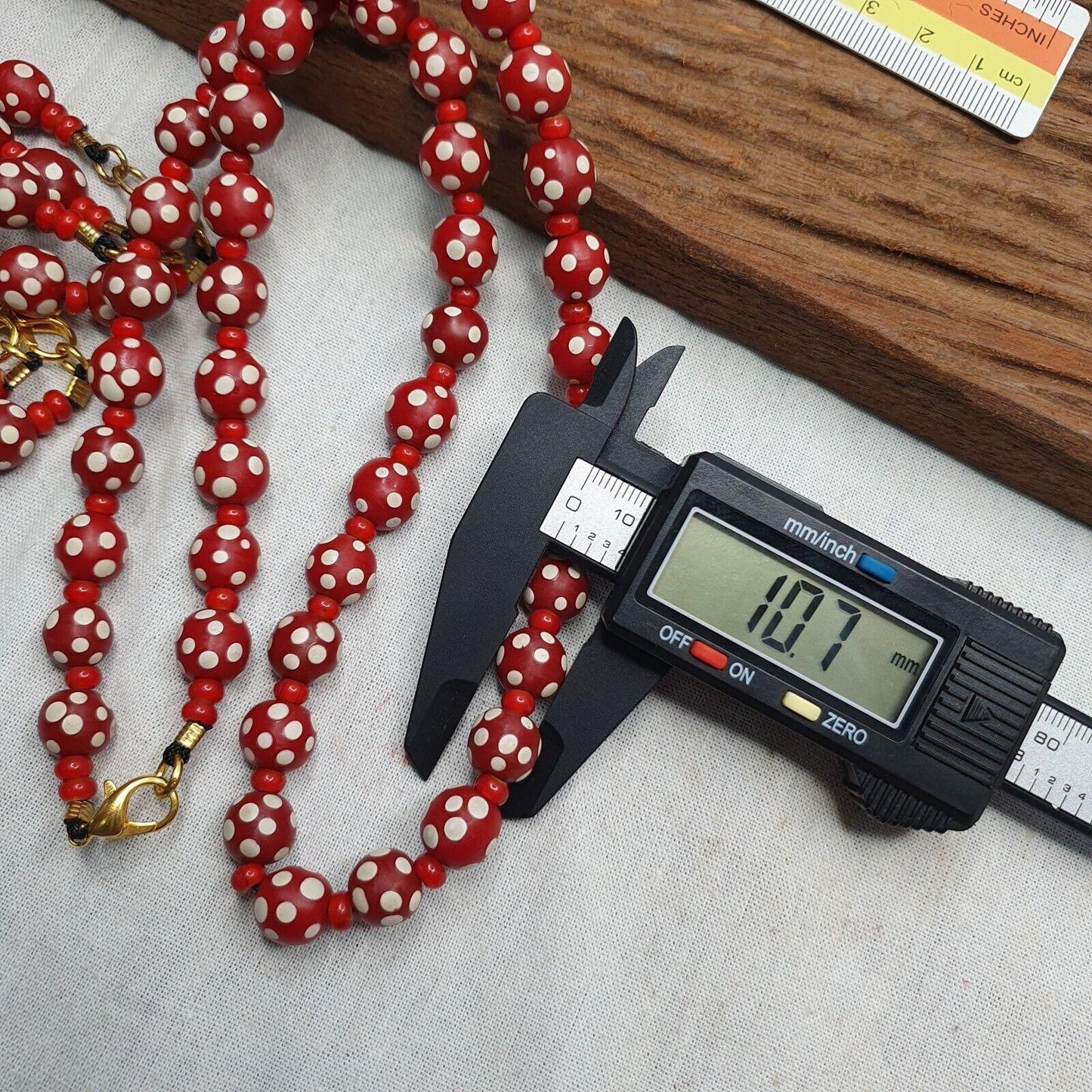 Venetian red whiteheart and venetian inspired red skunk glass beads necklacegift
