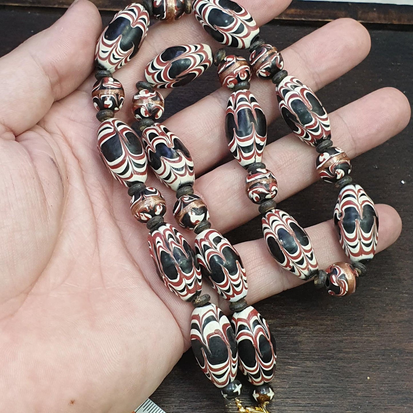 Venetian style black feather pattern aventurine glass beads necklace