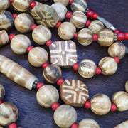 Asian burmese old pumtek petrified wood stone beads long necklace unique pattern