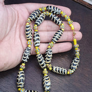 Vintage fancy feather venetian 4mm whiteheart beads necklace