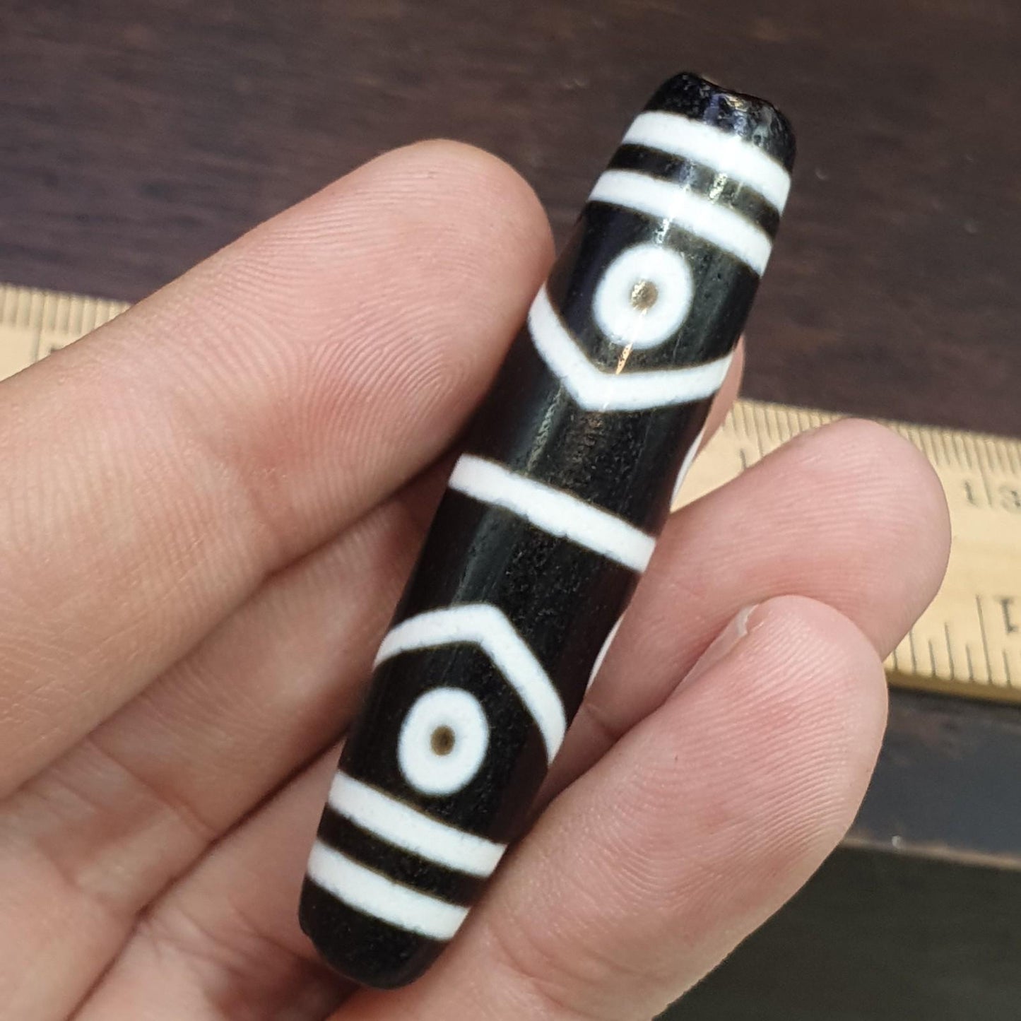 Himalayan tibetan 8 eyes pattern agate dzi bead spiritual amulet bead