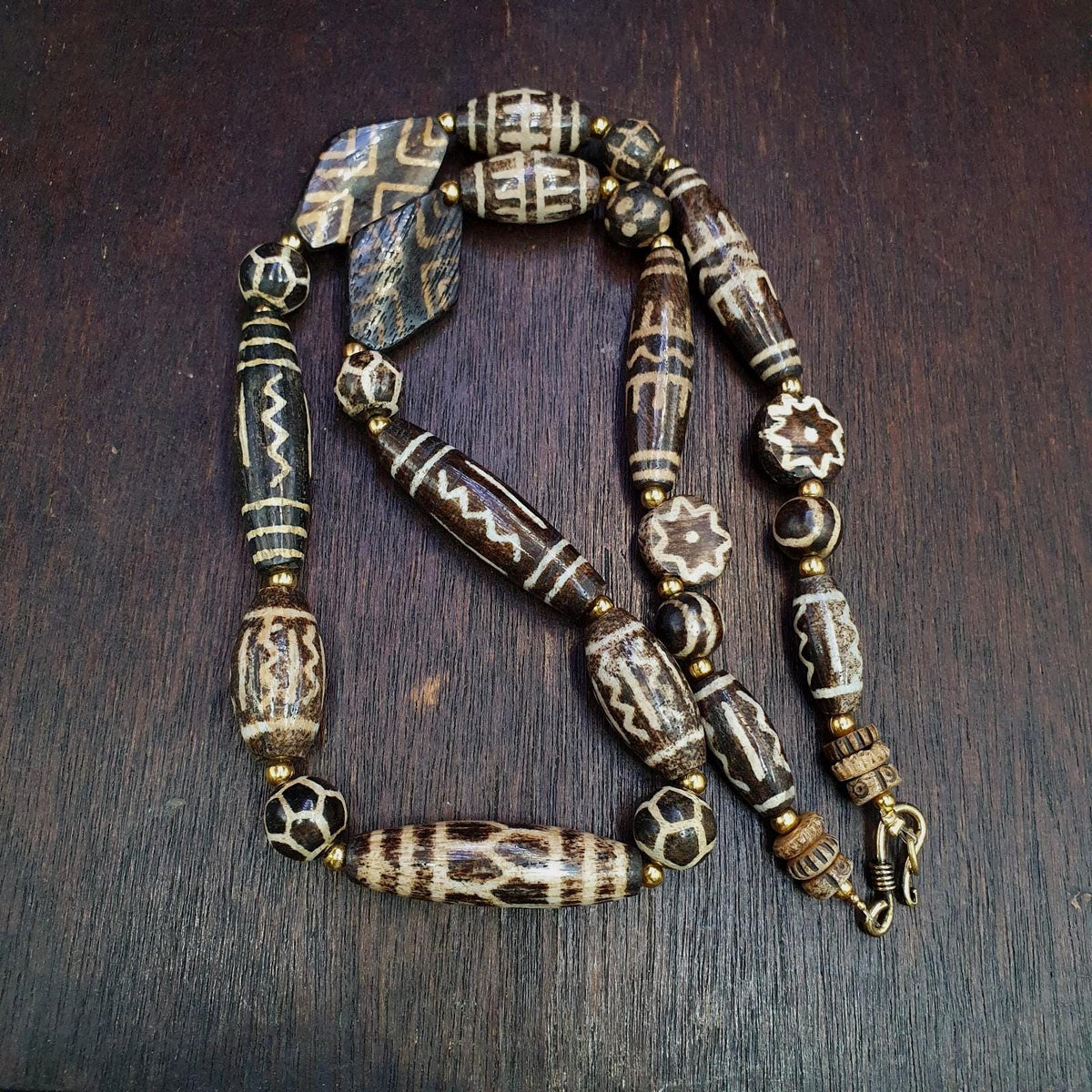 Antique south asian burmese pumtek pyu dzi pattern beads long necklace