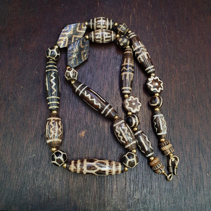 Antique south asian burmese pumtek pyu dzi pattern beads long necklace