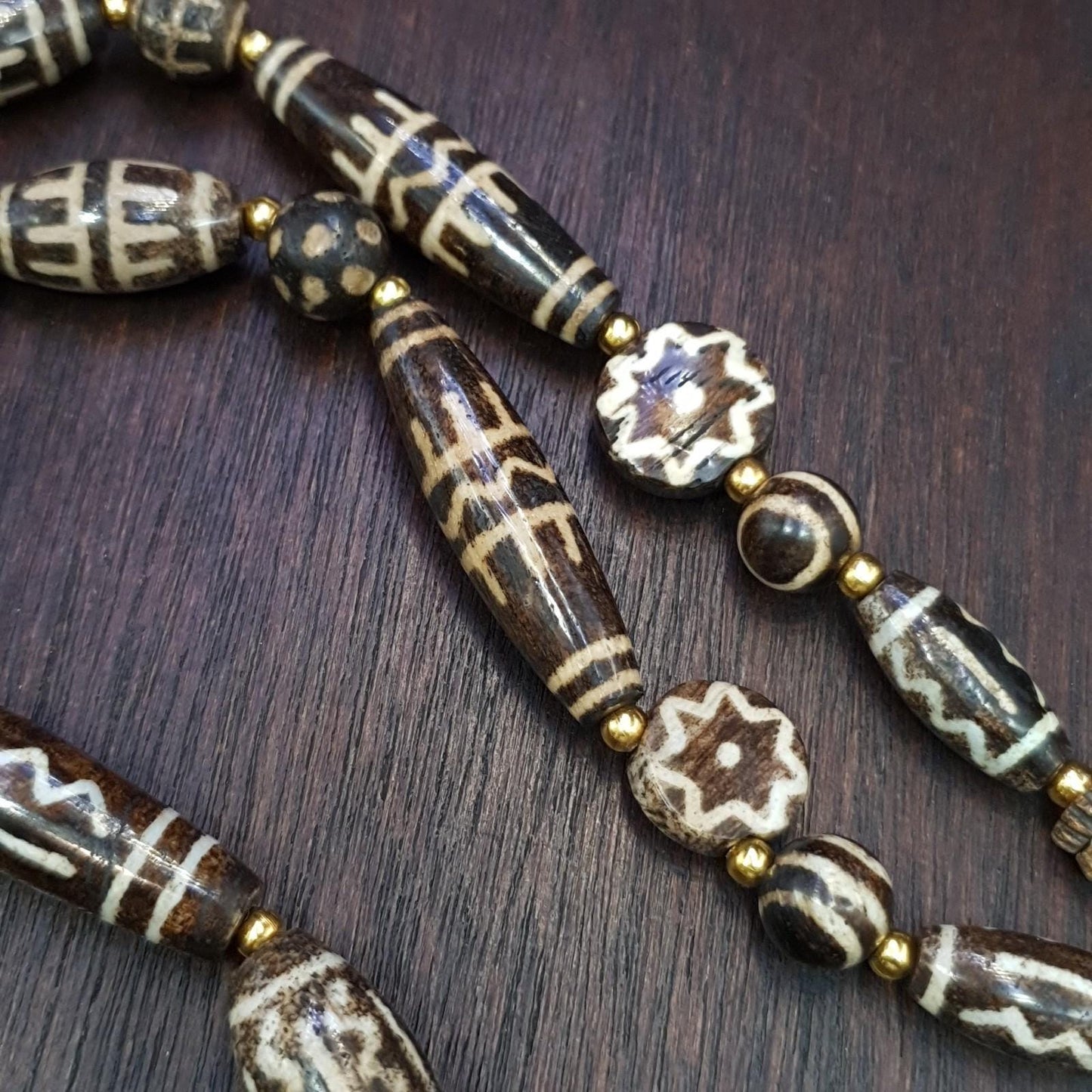 Antique south asian burmese pumtek pyu dzi pattern beads long necklace