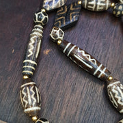 Antique south asian burmese pumtek pyu dzi pattern beads long necklace
