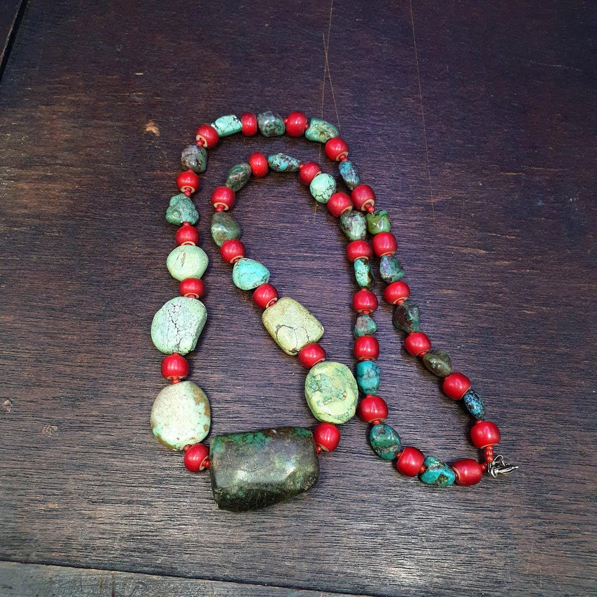 Antique turquoise and red whiteheart beads necklace #j5
