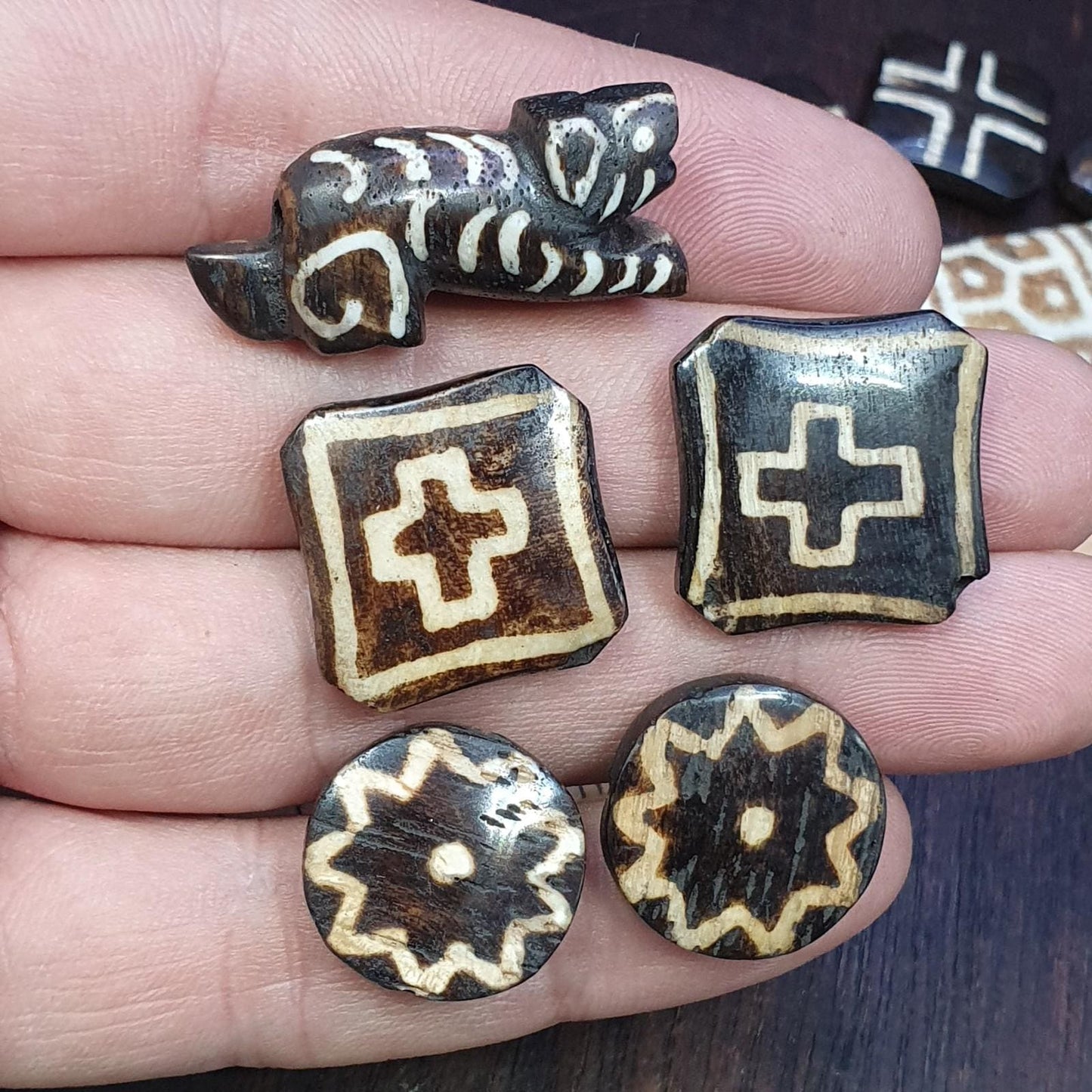 Lot 14 south asian burmese old pyu pumtek stone very rare beads pendants