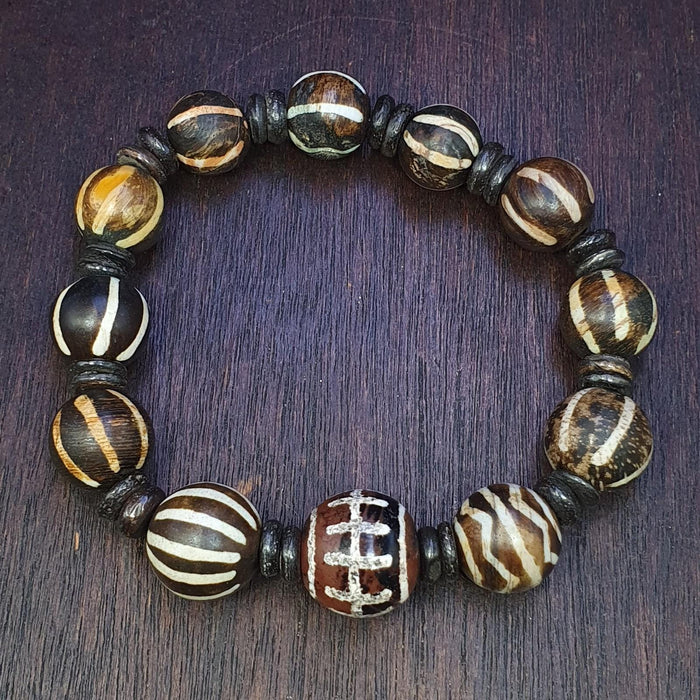 Antique agate with south asian burmese pumtek beads bracelet