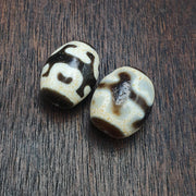 Lot 2 unique pattern tibetan agate stone dzi bead amulet