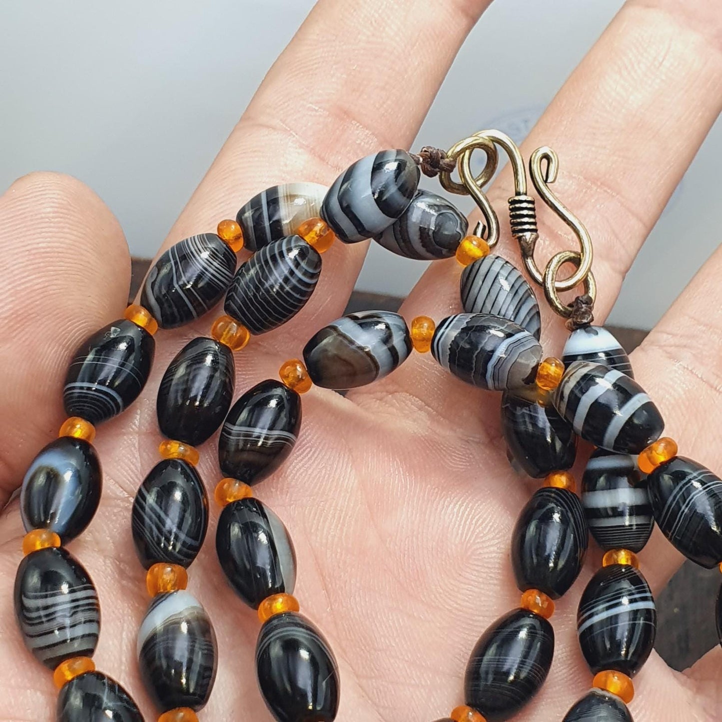 Banded Agate Necklace, Goat Eye Agate, Vintage Style 22"