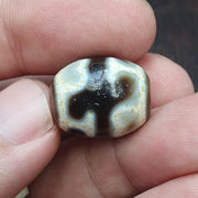 Lot 2 unique pattern tibetan agate stone dzi bead amulet