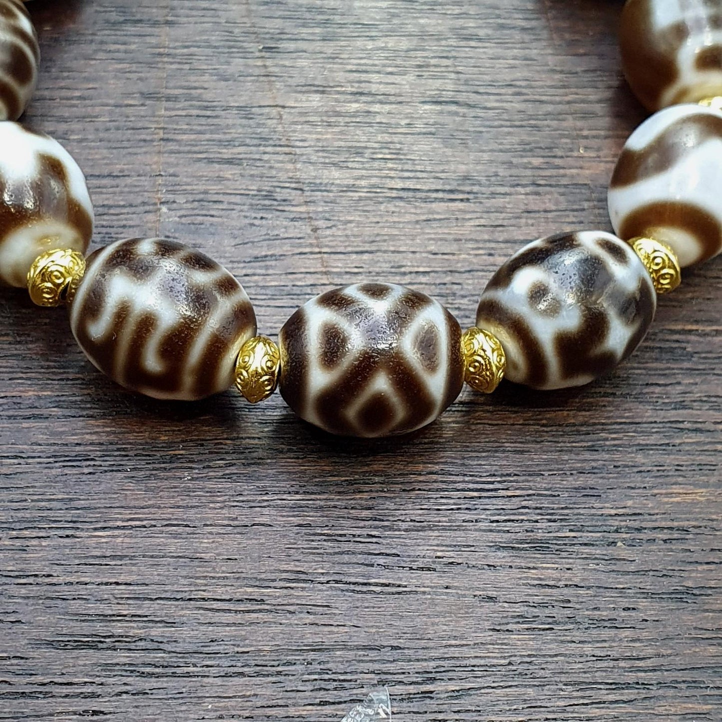 Vintage Tibetan dzi beads agate - spiritual beads bracelet protective symbols