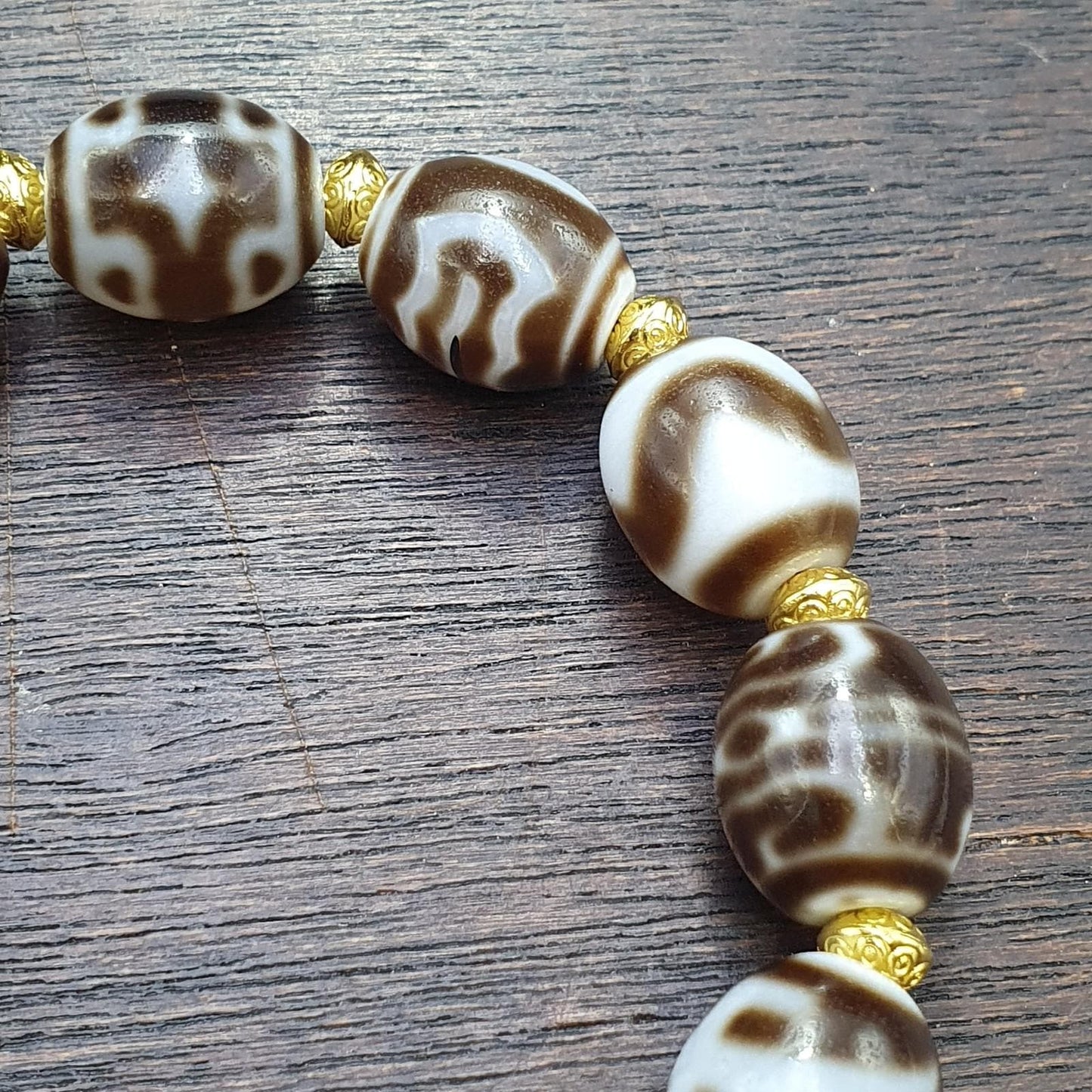 Vintage Tibetan dzi beads agate - spiritual beads bracelet protective symbols