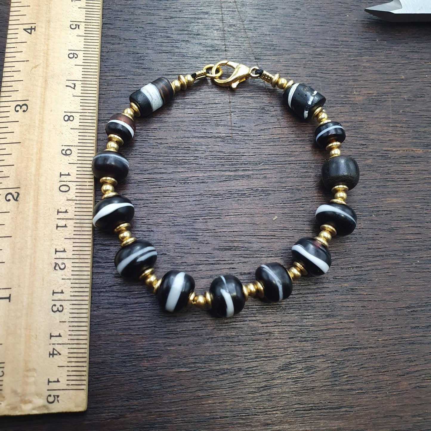 Antique one line black and white glass beads beaded bracelet #jn-br3