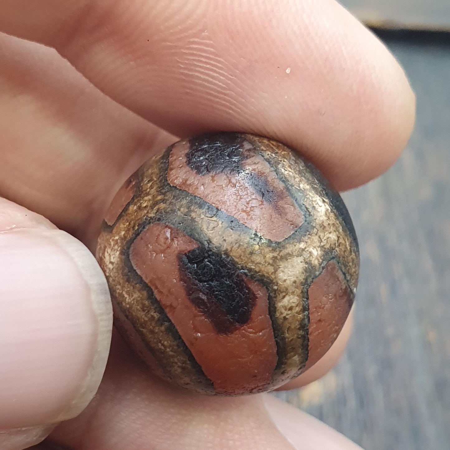 Himalayan indo tibetan central asian etched agate beads decorated bead 20mm