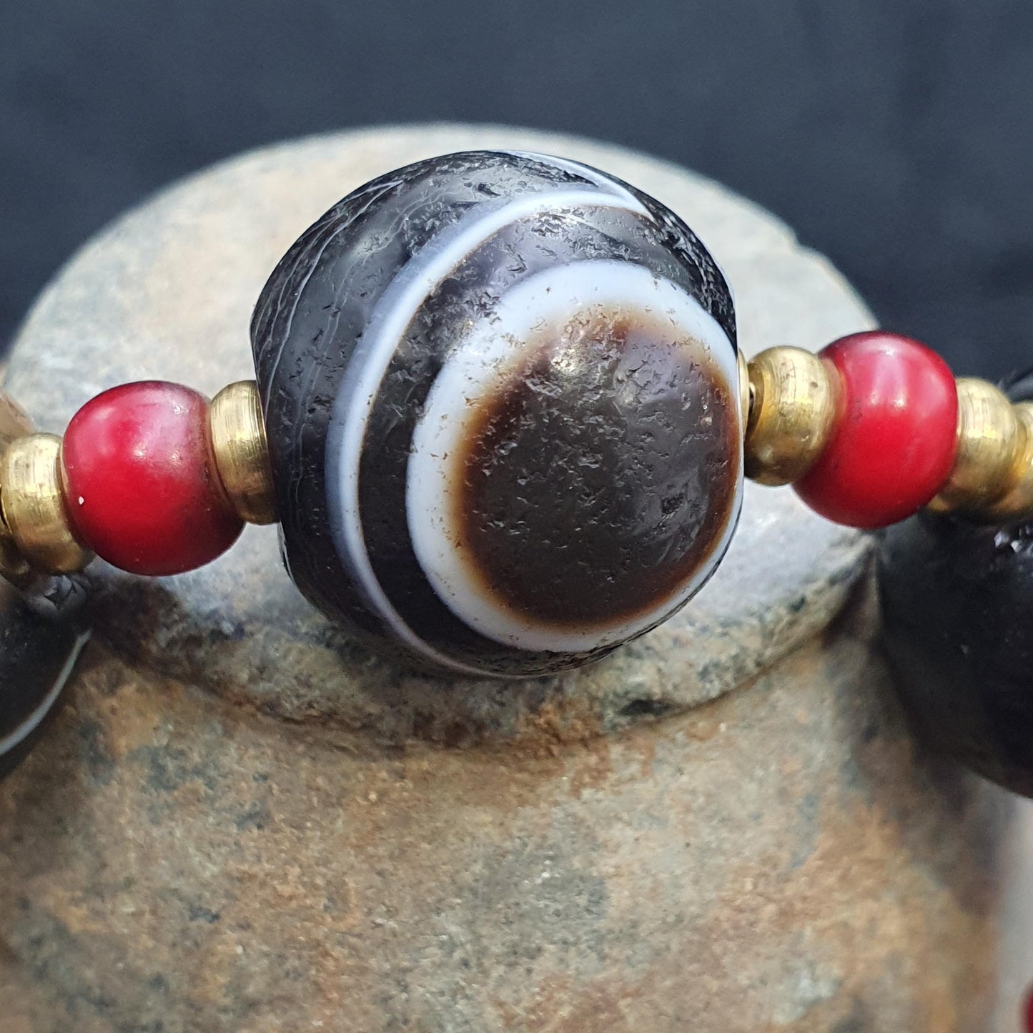 Himalaya goat eye agate stone bead suleimani agate red whiteheart beads bracelet
