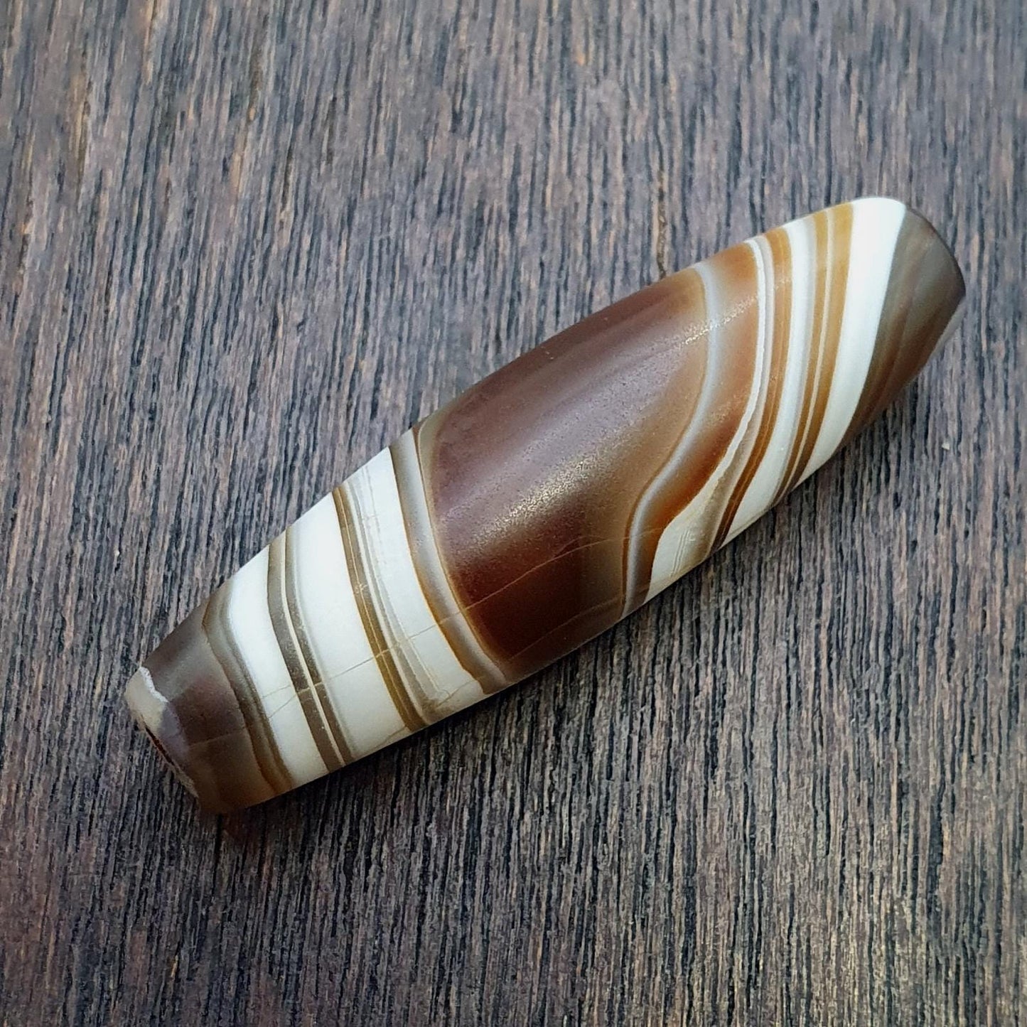 Unique himalayan tibetan agate bead suleimany eye & lines pattern agate amulet