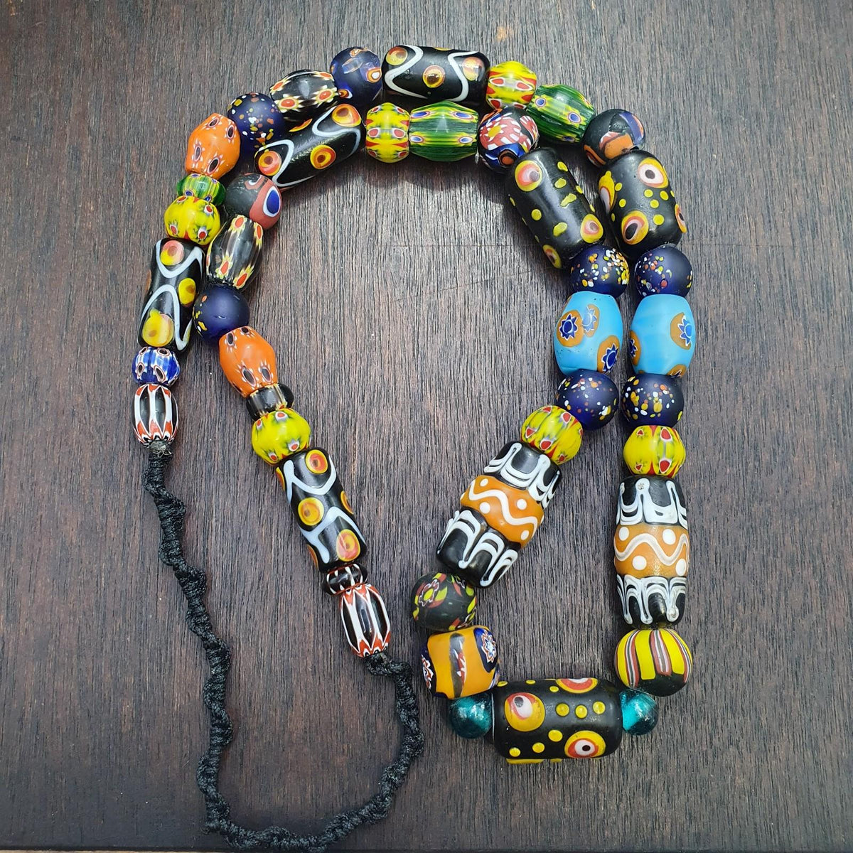 Vintage venetian african style skunk eyes and chevron beads beaded necklace #2