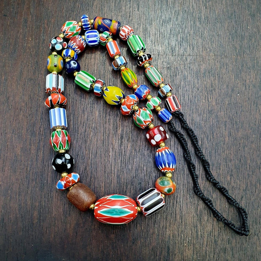 Vintage venetian african style skunk eyes and chevron beads beaded necklace #5