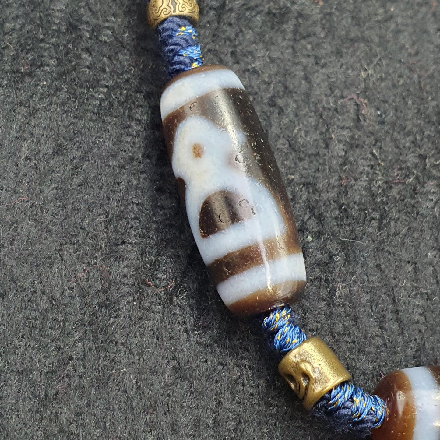Himalayan tibetan unique patterns 5 dzi agate beads necklace tibetan protection