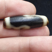 Tibetan dzi bead unique pattern symbols , rare himalayan agate bead
