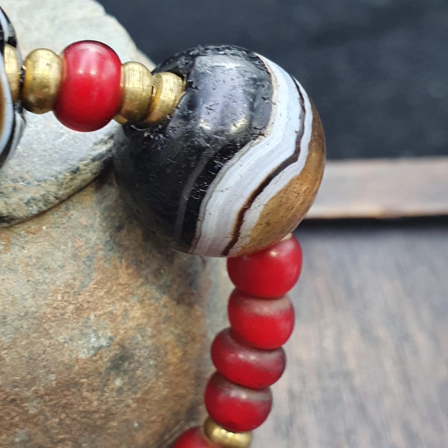 Himalaya goat eye agate stone bead suleimani agate red whiteheart beads bracelet