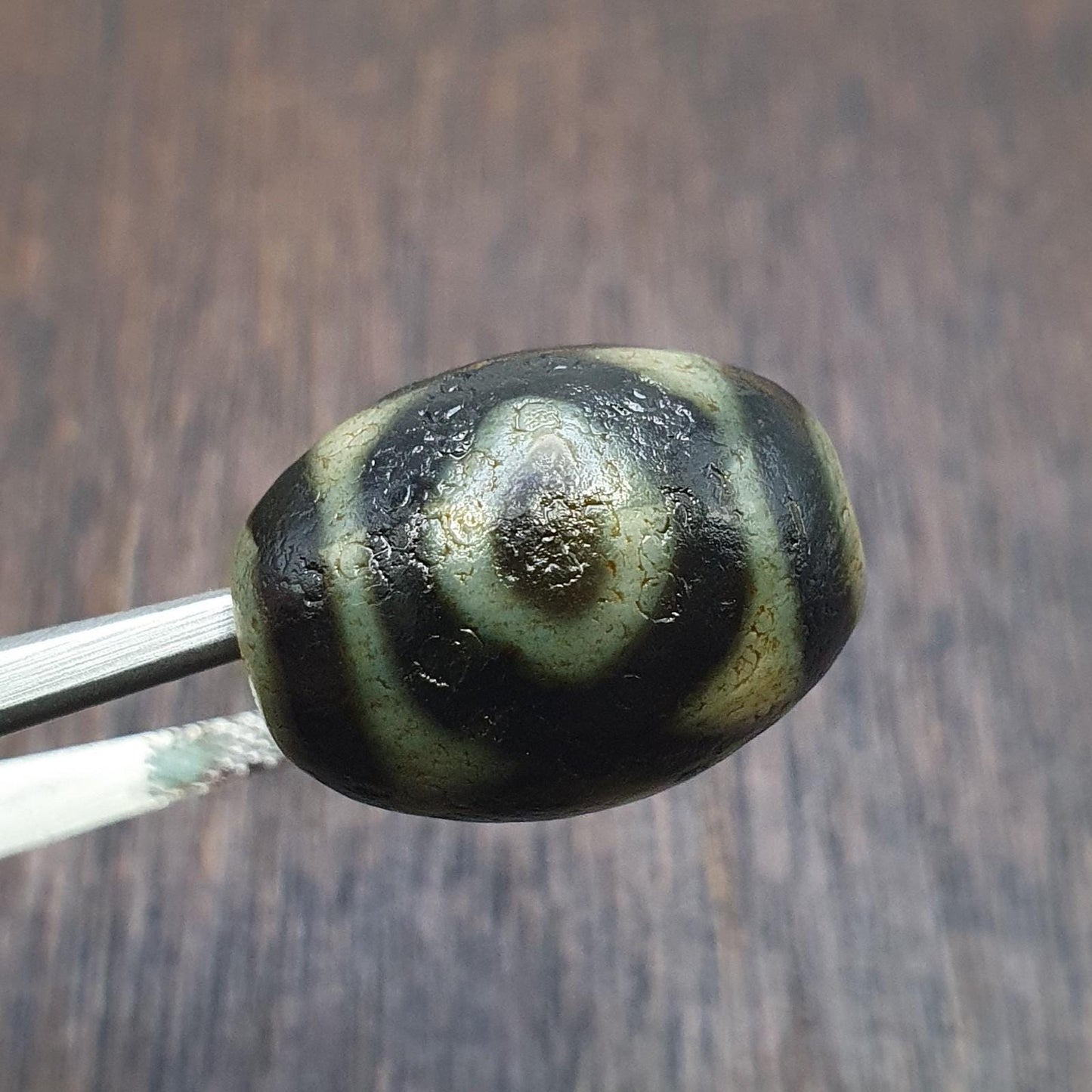 Old tibetan 3 eyes in eyes agate stone dzi bead amulet #41
