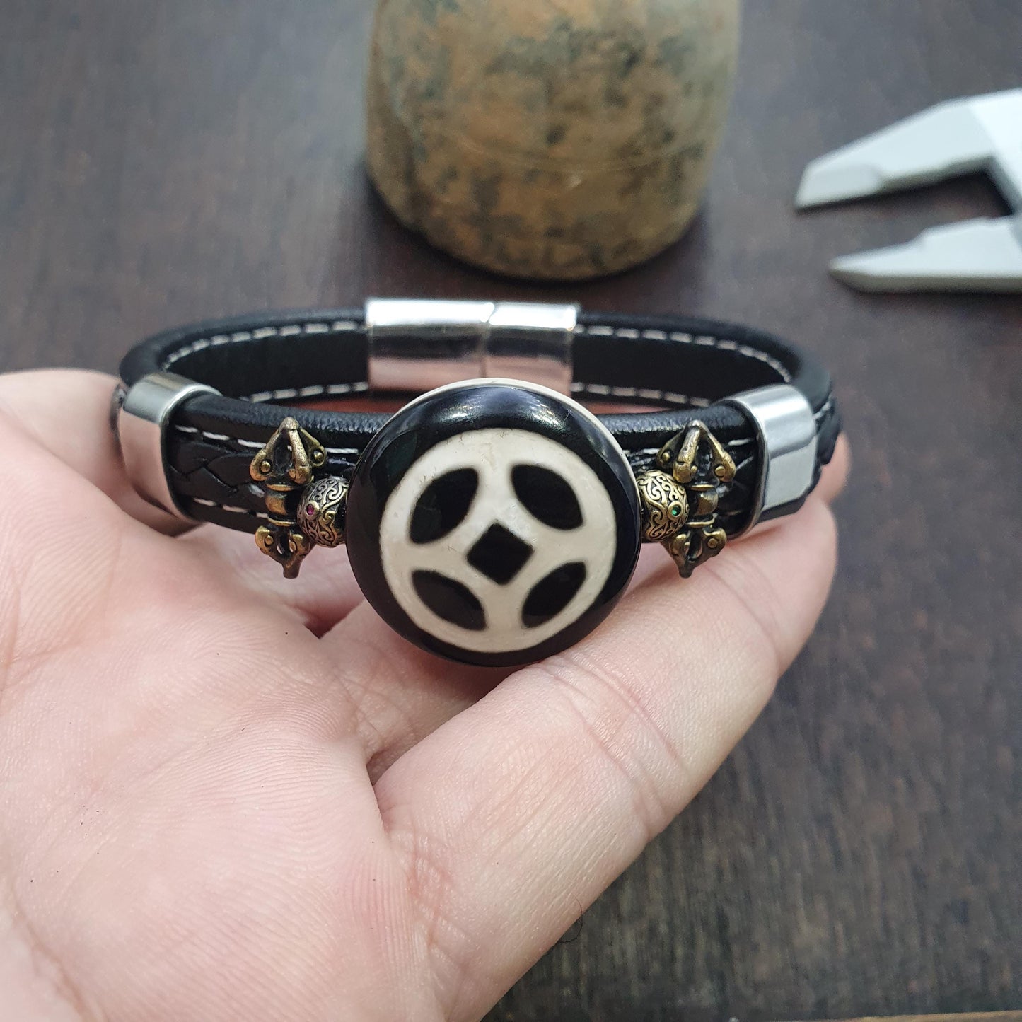 Handcrafted bracelet cross wheel motif  tibetan dzi bead pu leather bracelet