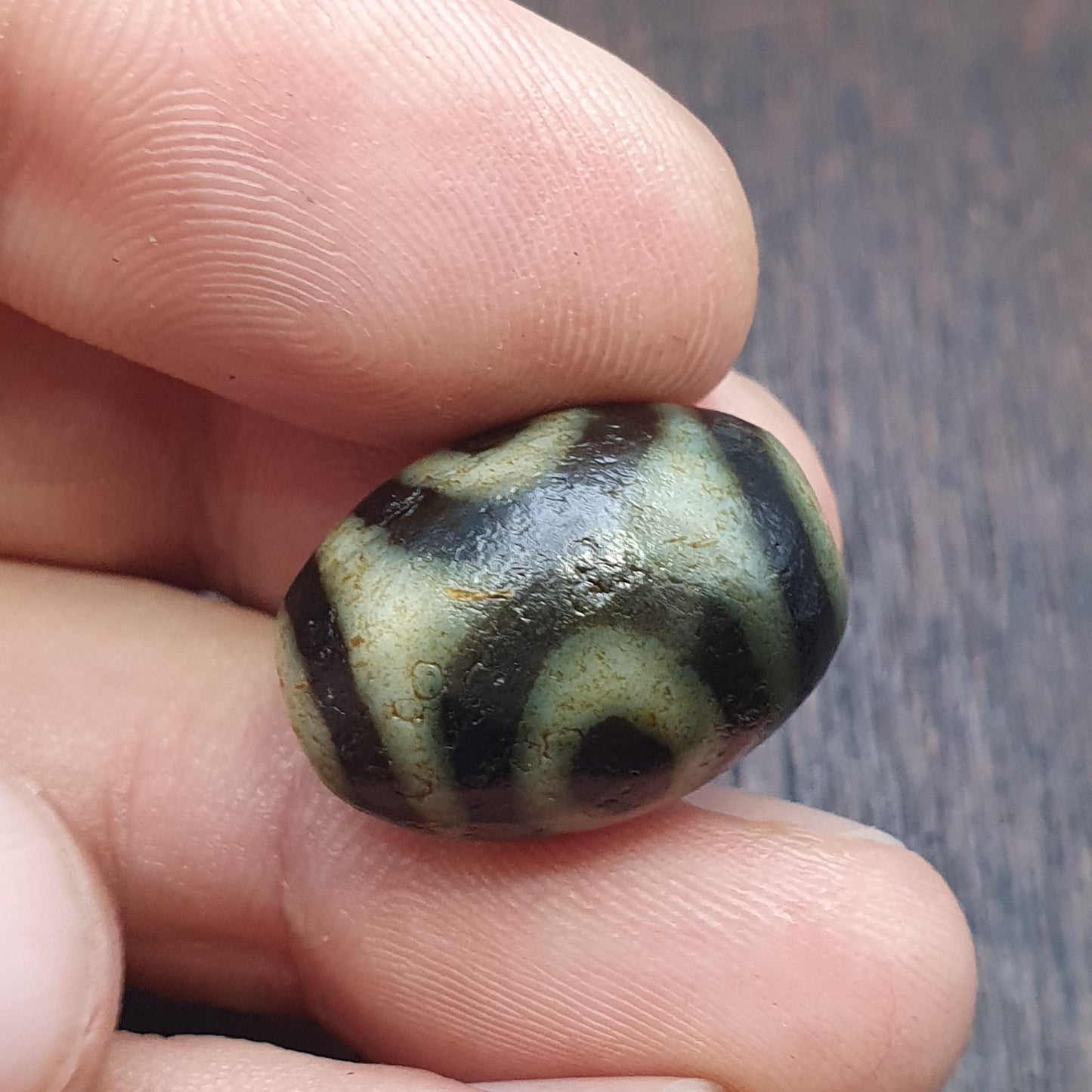 Old tibetan 3 eyes in eyes agate stone dzi bead amulet #41