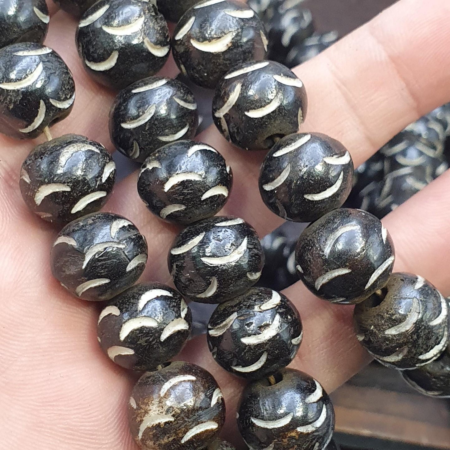 Vintage tibetan yak bone (buffalo) carving beads beaded strand, necklace
