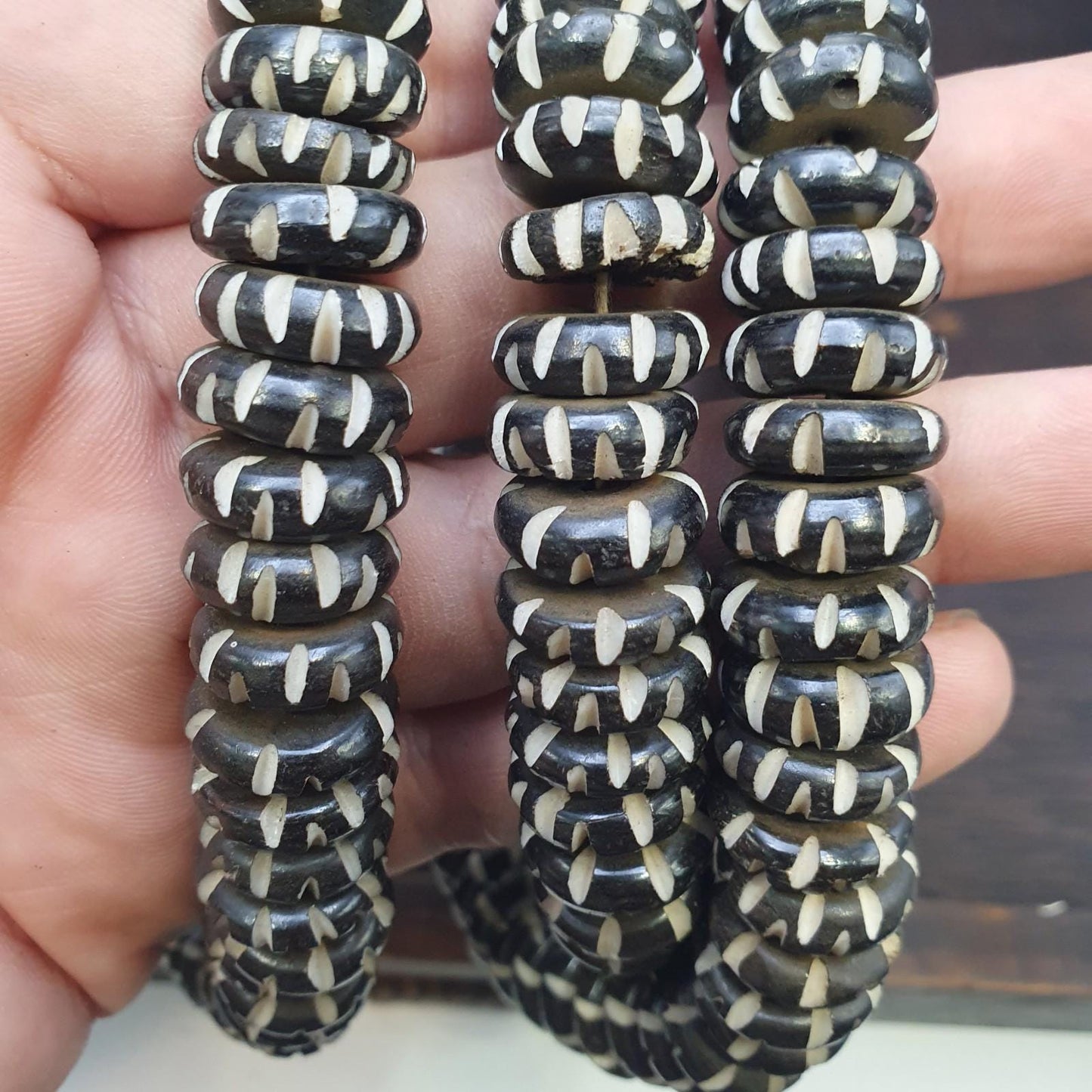 Vintage tibetan yak bone (buffalo) carving beads beaded strand, necklace