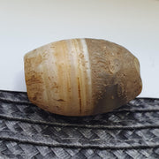 Ancient antique himalayan tibetan banded ntural pattern agate bead amulet