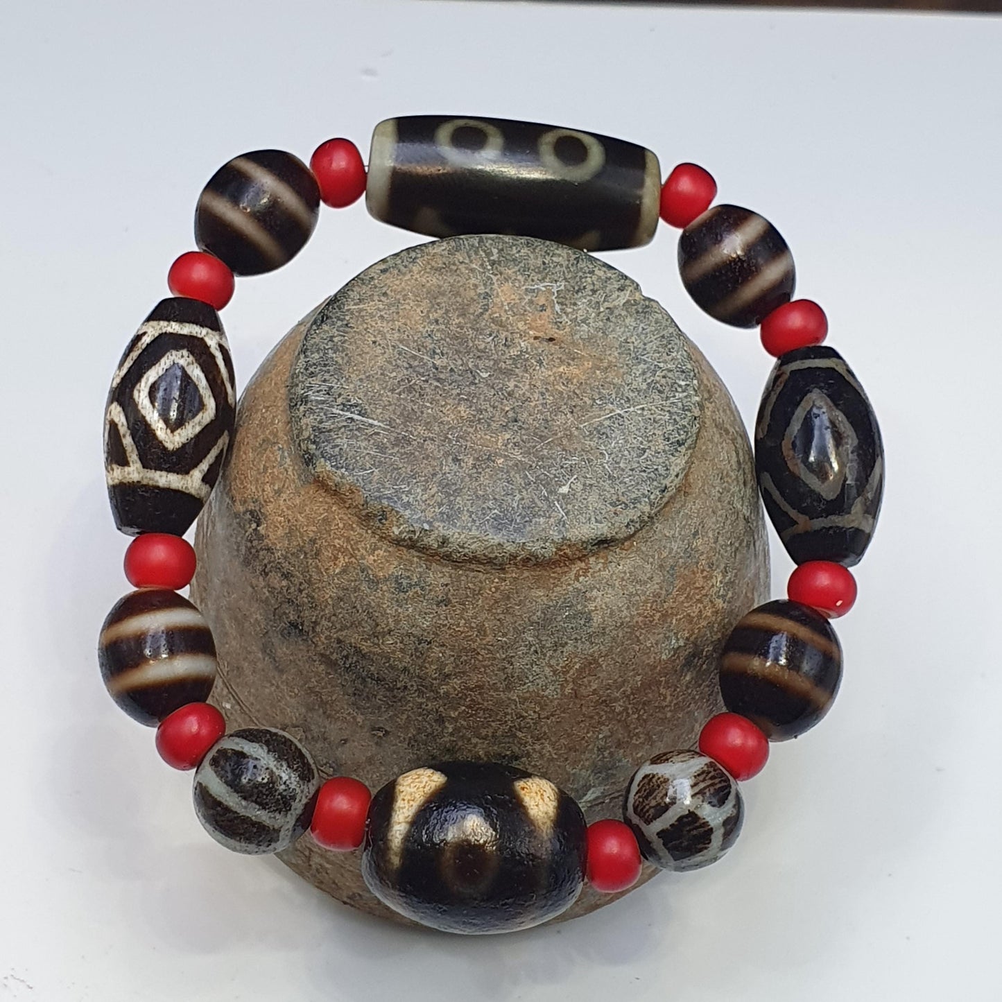 Old himalayan tibetan agate dzi beads unique pattern pyu pumtek bracelet