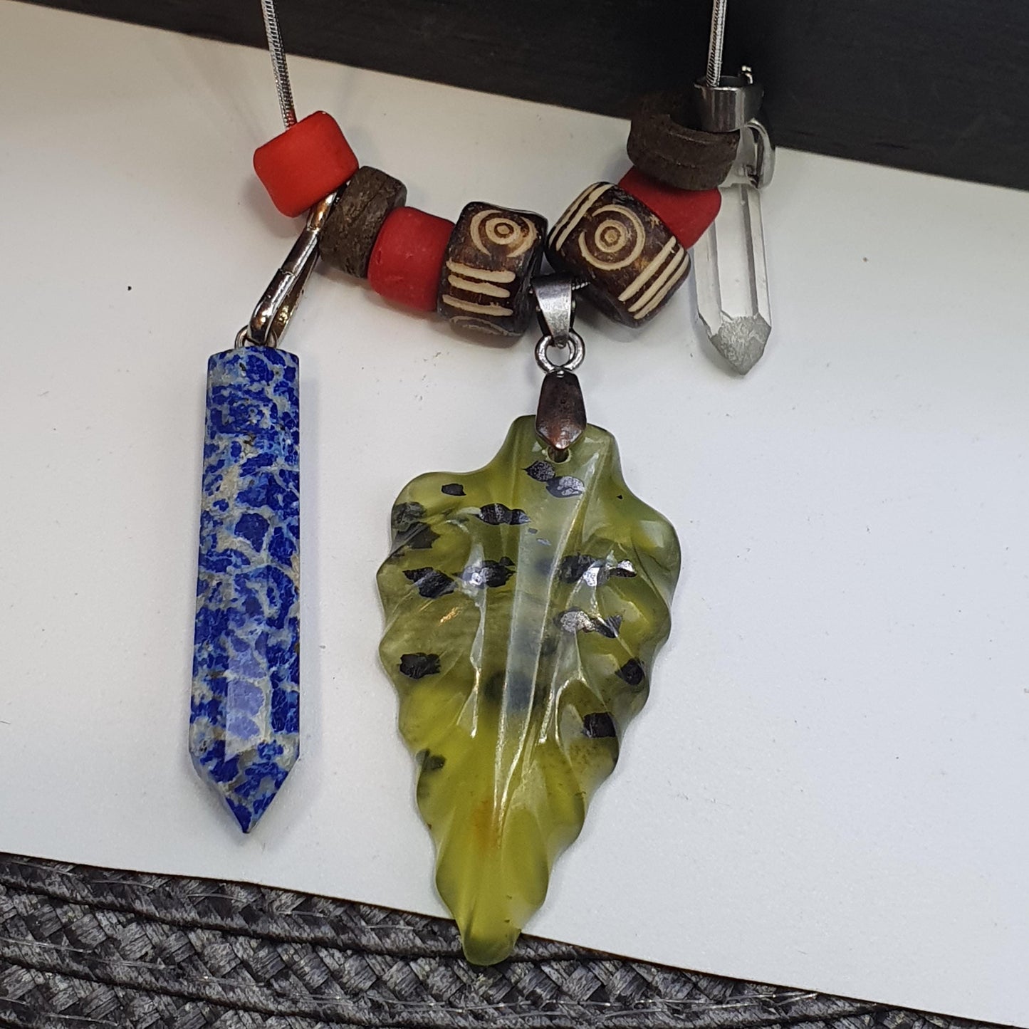 Amazing pendants lapis lazuli, jade, quartz hand carved pendants necklace