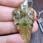 Amazing pendants lapis lazuli, jade, quartz hand carved pendants necklace